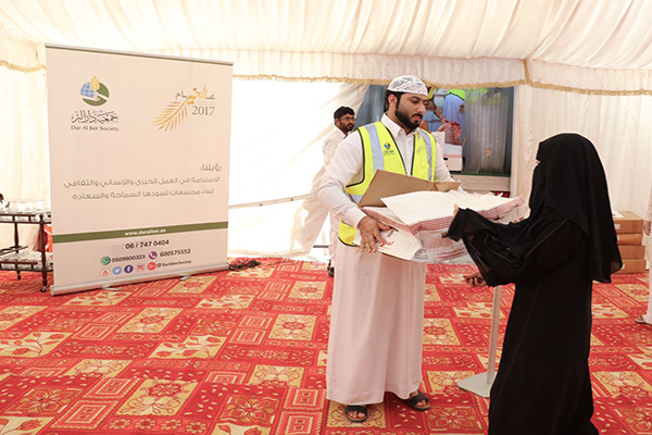 Dar Al Ber contributes 1,550 Adahi to 1,100 indigent people in UAE